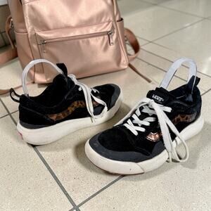 Vans Women's Size 7 Men's 5.5 UltraRange Exo SE Black Suede Leopard Lowtop Shoes